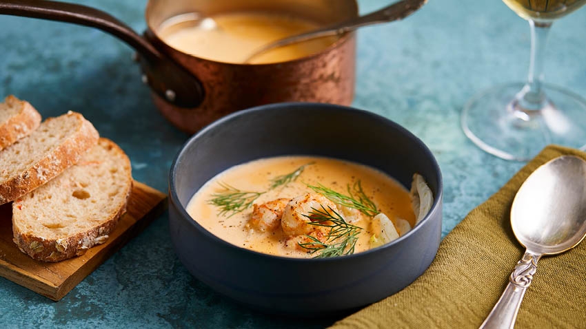Uimodståelig hummerbisque til forretten | Se opskriften her!