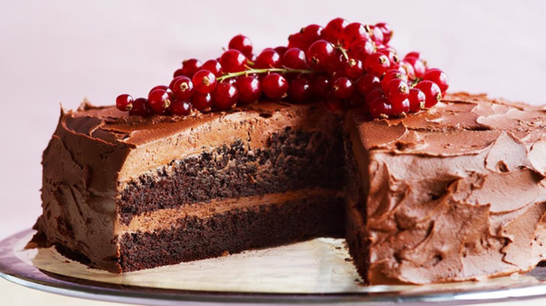 Himmelsk chokoladekage med og bær | Se opskrift